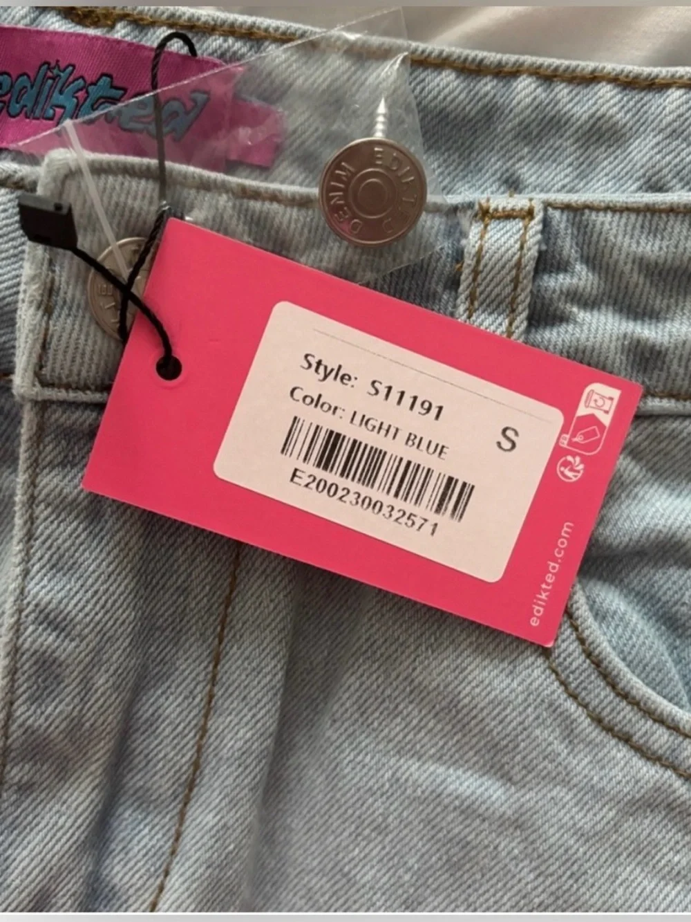 NWT Edikted Deniem Mini Skirt - Picture 3 of 7